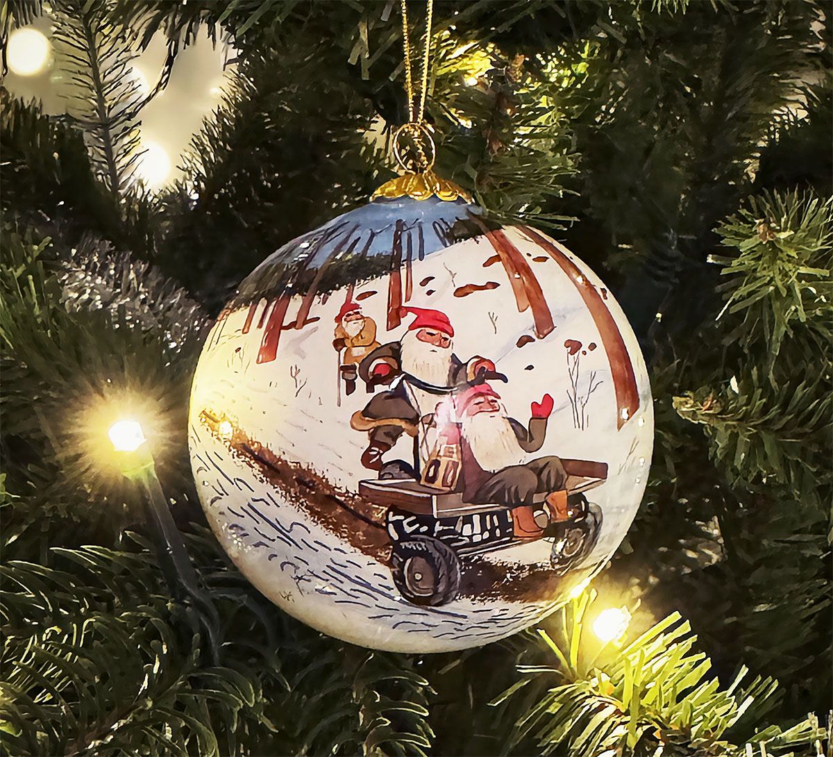 Glass bauble, Julen 2025