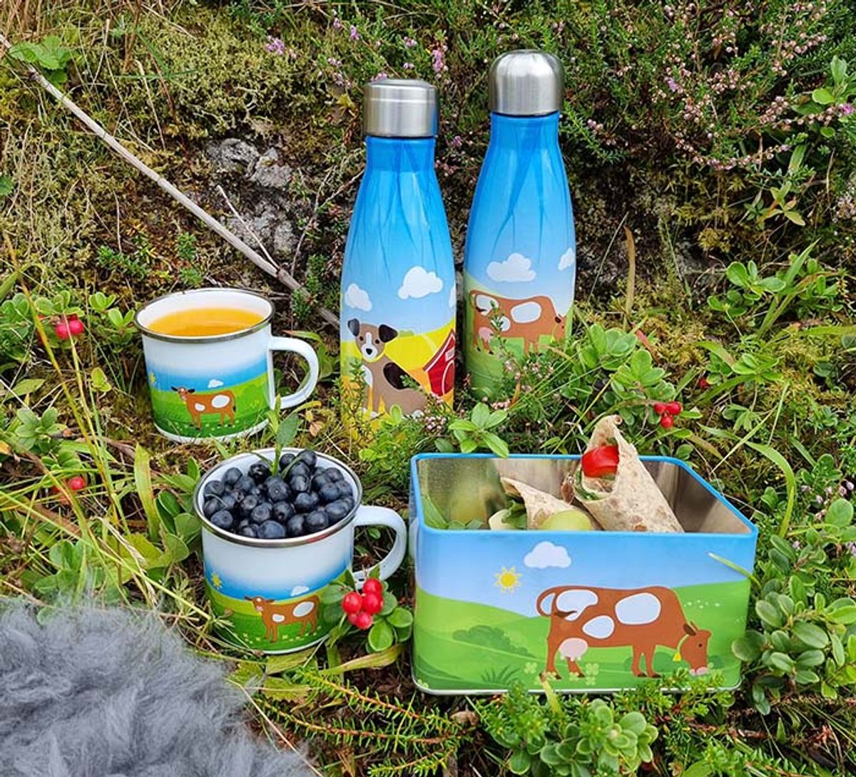 Vacuum flask for children, cow